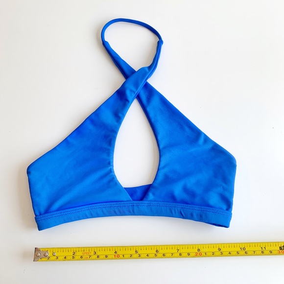 MIKOH Full Bikini (Taha’a top & Puka Puka Bottom) - Picture 3 of 7